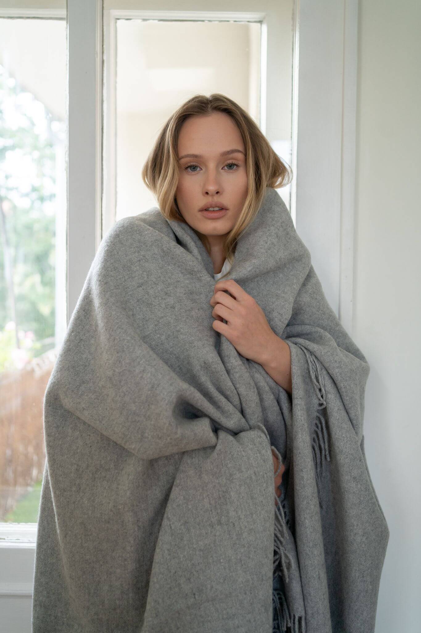 Naturalny koc merino szary classic grey White Pocket