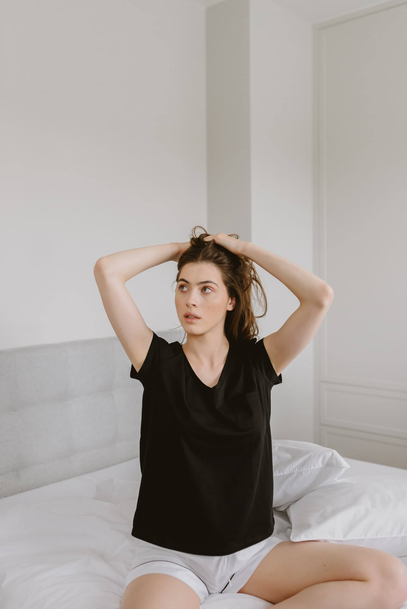 Koszulka V-neck czarna